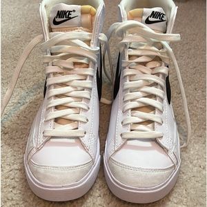 Nike high tops brand new never worn size 6.5